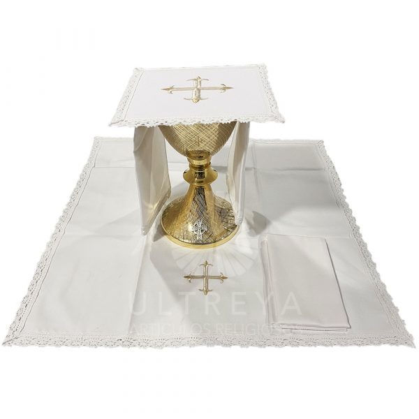 servicio de altar cruz beige