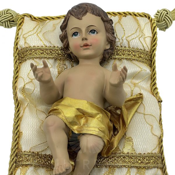 niño jesus cojin beige y dorado 18 cm